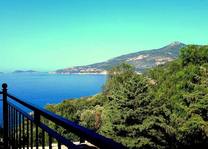 Апартаменты Azure Haven - A Seaside Retreat Surrounded By Nature
